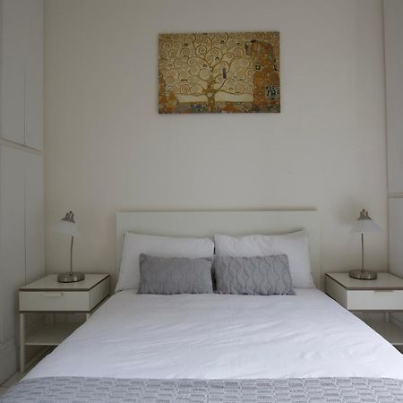 Large 2 Beds Flat Overlooking Clapham Common Park Лондон Екстер'єр фото