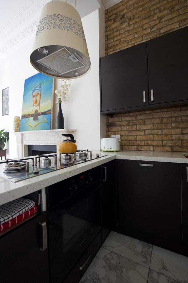 Large 2 Beds Flat Overlooking Clapham Common Park Лондон Екстер'єр фото